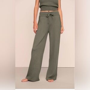 Eberjey Recycles Wide-Leg Knit Pants in Olive Green size Medium like new